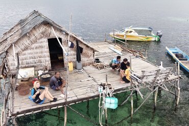 Banggai Islands: Zu Besuch bei einem Seenomaden im Mandepulu Reef