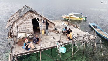 Banggai Islands: Zu Besuch bei einem Seenomaden im Mandepulu Reef