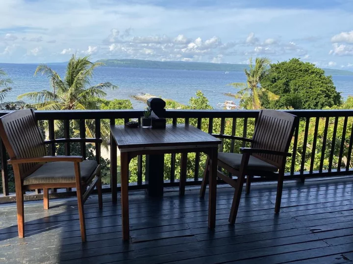 Lesser Sunda Islands, Sumbawa: Restaurant with Sea View