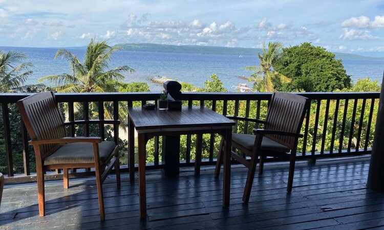 Kleine Sunda Inseln, Sumbawa: Restaurant mit Ausblick