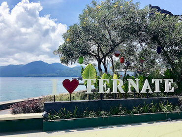 Moluccas - Spice Islands: Pantai Falajawa, Ternate