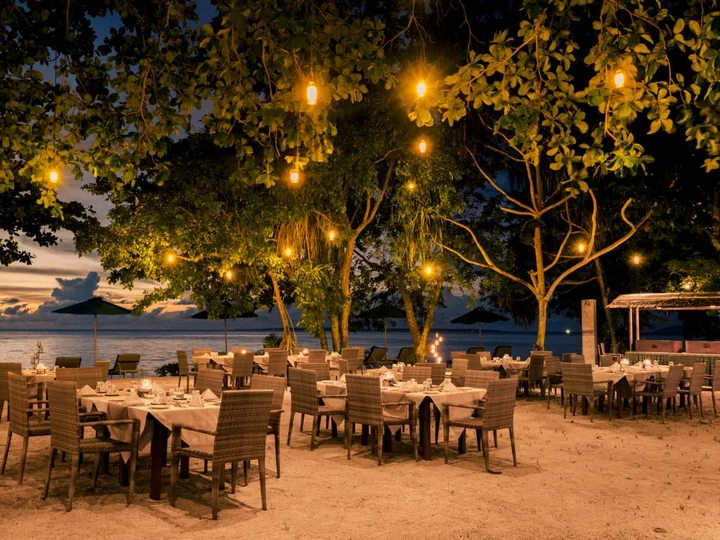Strand Dinner - Siladen Resort & Spa, Insel Sulawesi