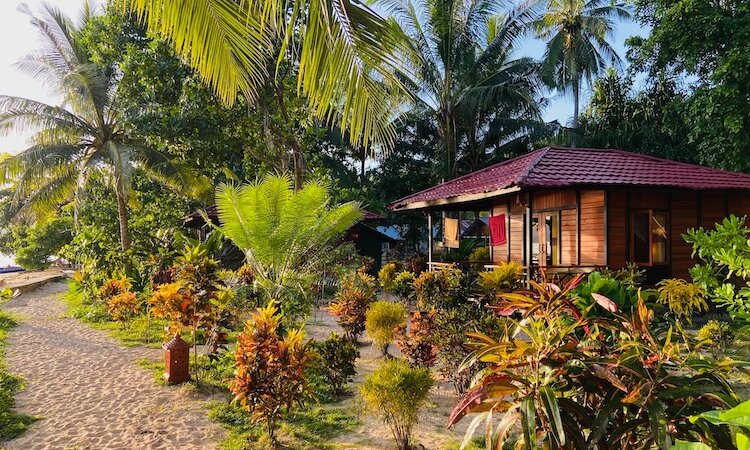 Sulawesi: Sea Souls Resort - bungalow exterior view
