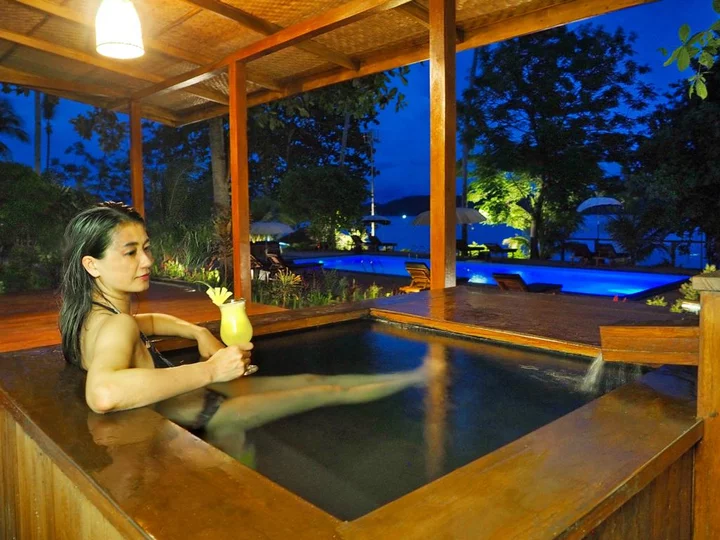 Dive into Lembeh Resort, Sulawesi: Onsen-Japanese whirpool