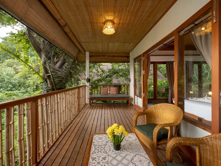 Deluxe Hillside Cottage Terrace - Murex Resort Bangka