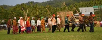 Molukken - Halmahera: Musikanten spielen zum Festivalsauftakt