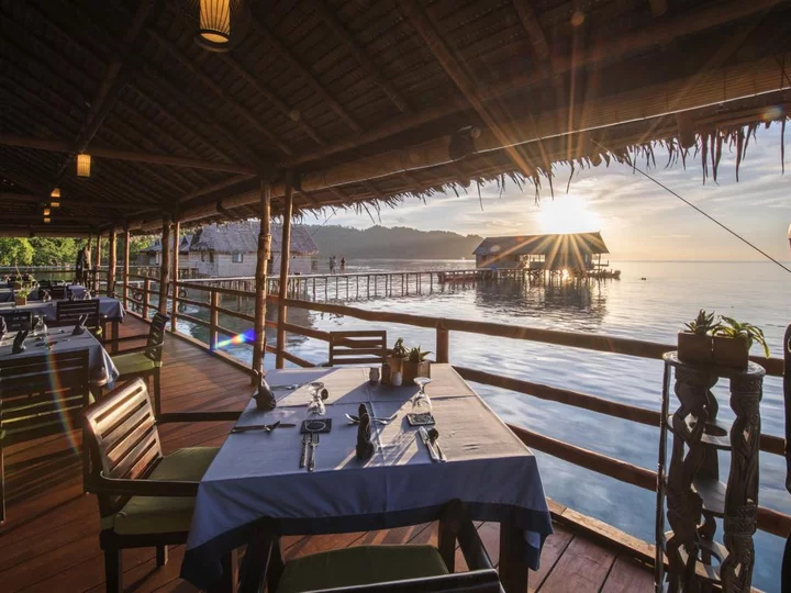  Raja Ampat: Restaurant Papua Paradise Eco Resort
