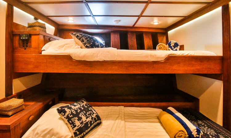 Triple cabin on Ombak Putih