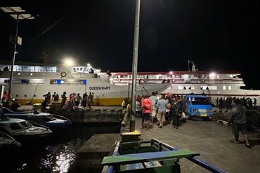 Moluccas: Night ferry Ternate-Bacan