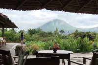 Sulawesi: Ausblick auf Gunung Lokon im Minahasa Hochland