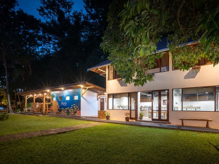 Murex Resort Bangka - Camera room and dive center from outside