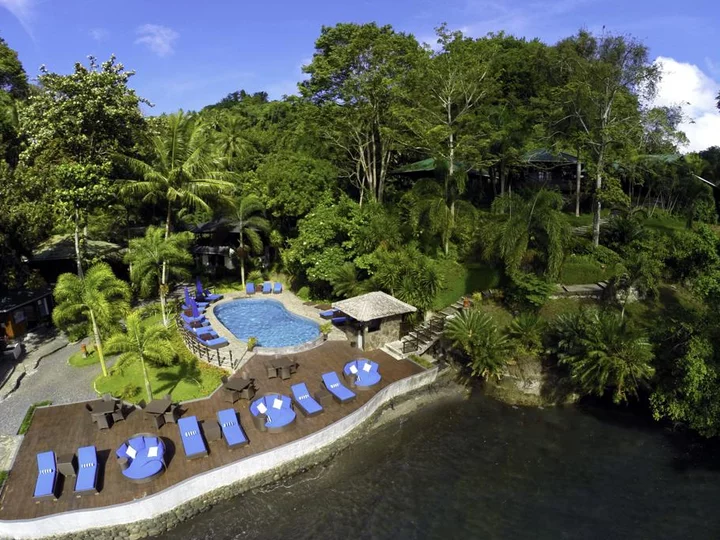  Lembeh Resort Pool