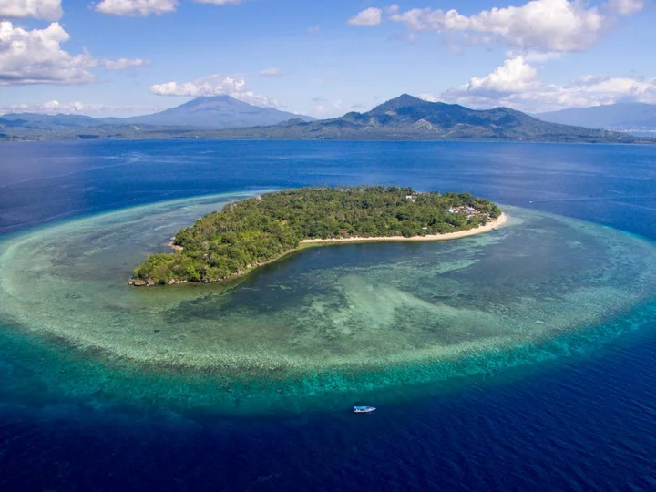  Siladen Island, Bunaken Marine Park, North Sulawesi