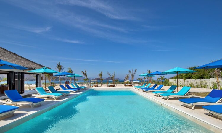 Sea view pool, Mocean Dive Resort Sumbawa, Lesser Sunda Islands
