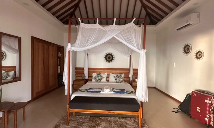 Reconnect Resort, Buka-Buka Island, Togean Islands Marien Park: Interior View Aircon Beach Villa