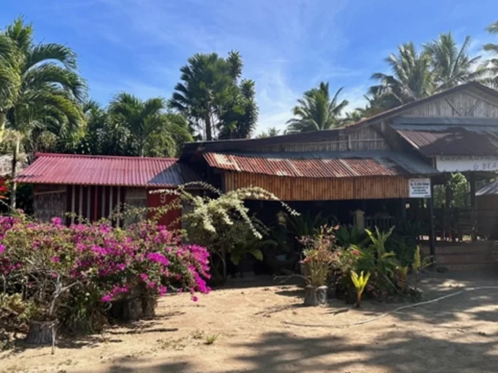 Moluccas, Spice Island of Halmahera: Kupa-Kupa Beach Cottages