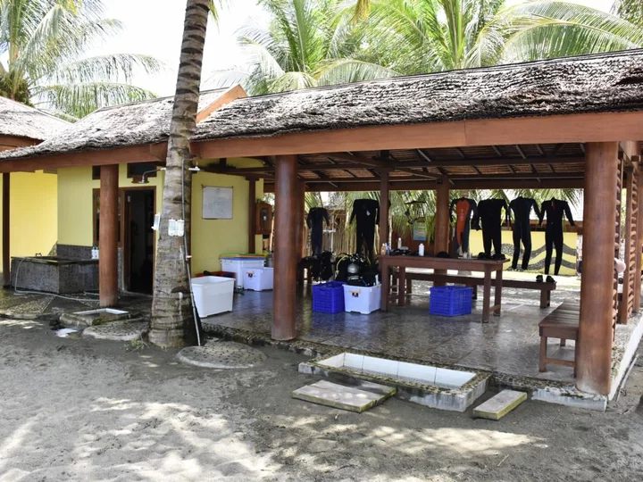  Tompotika Dive Lodge im Osten Sulawesis: Tauch Center