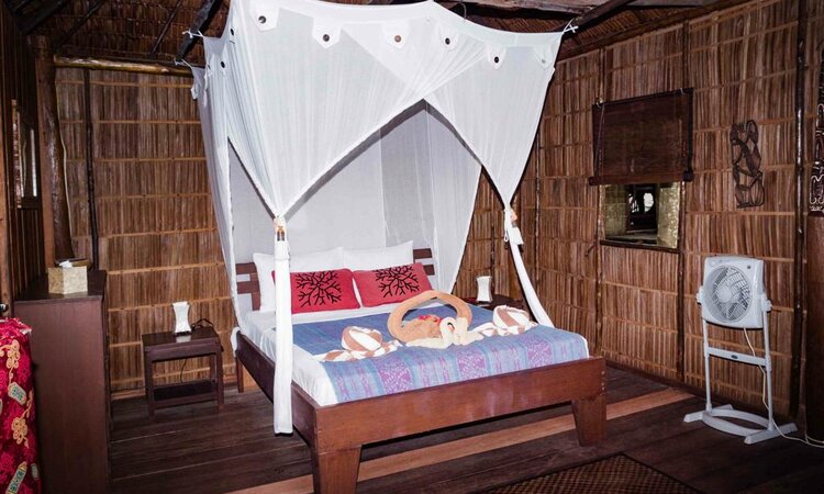 Raja Ampat Biodiversity Nature Resort: Raja Ampat Cottage Inside