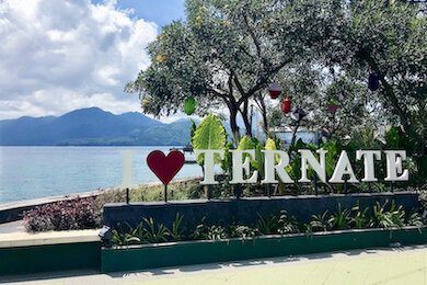 Landmark 'I love Ternate', Gewürzinsel Ternate