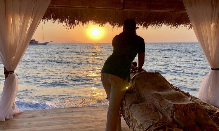 Kalimaya Dive Resort Spa: Indonesian Island of Sumbawa, Komodo National Park