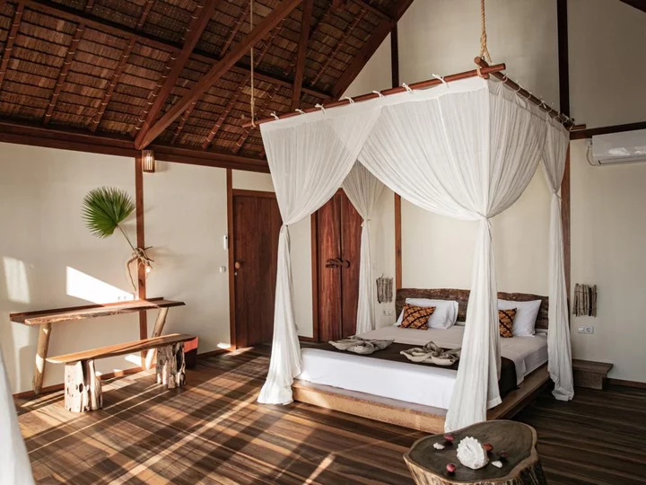 Moluccas - Halmahera: Kusu Island Resort - Ocean Villa interior view