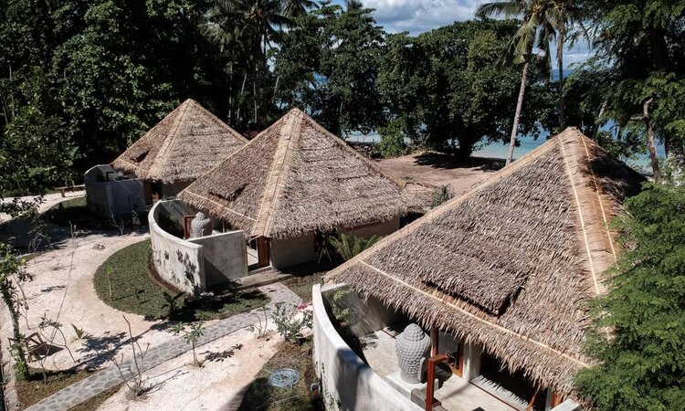 Bangka Island, Sulawesi: Coral Eye Resort Villa - Exterior View