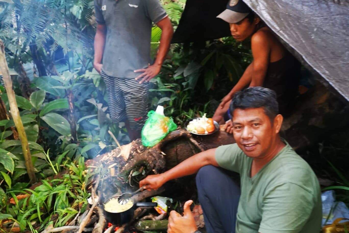 West-Halmahera Dschungel Tour: Mittagessen im Zeltcamp