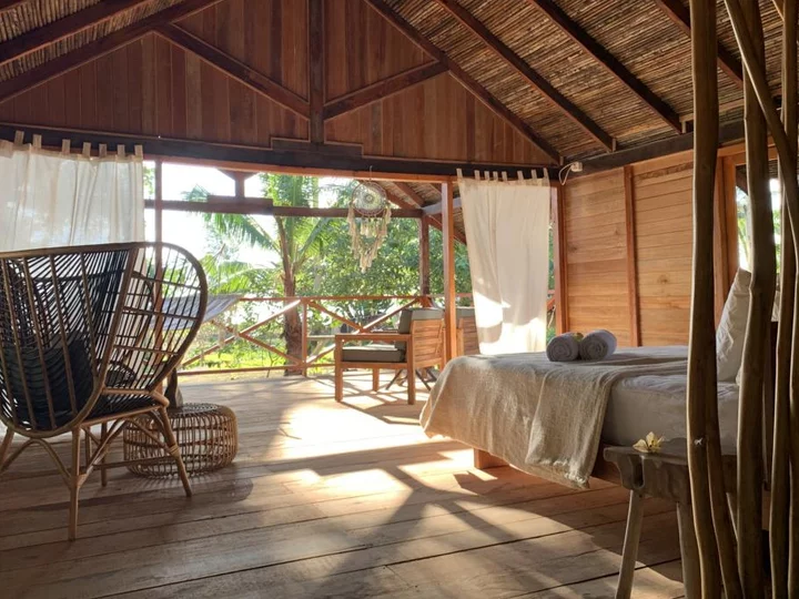 Metita Beach & Dive Resort, Morotai: Cottage A Garten- und Meerblick