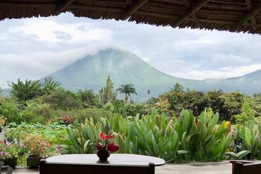 Sulawesi Minahasa Highland: View of Lokon volcano