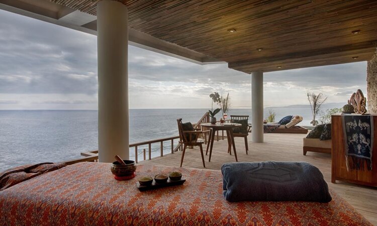 Insel Sumba, Lelewatu Resort: Honeymoon Villa, Terrasse mit Meerblick