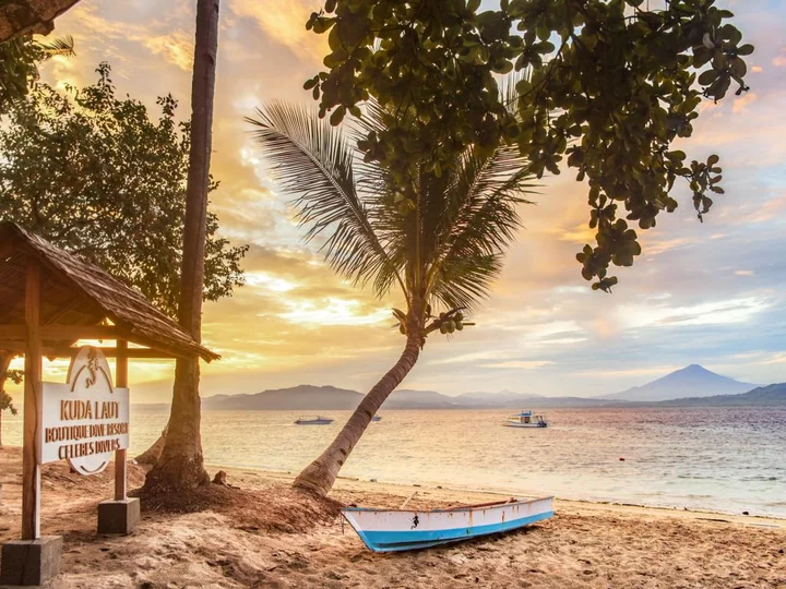 Beach View: Kuda Laut Resort, Siladen, Nord-Sulawesi