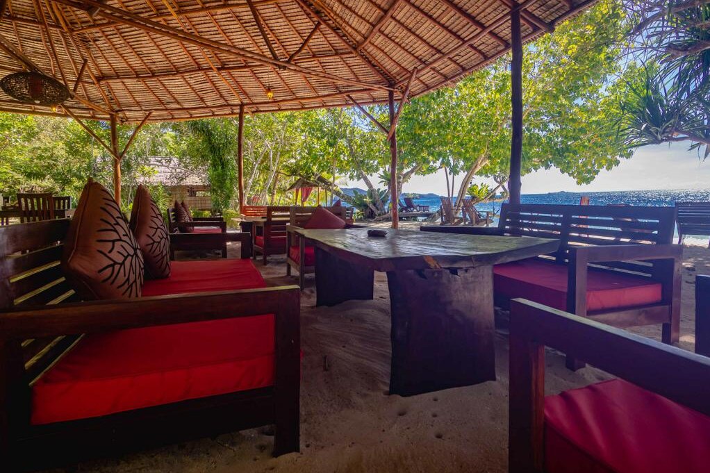 Raja Ampat Biodiversity Nature Resort: Restaurant with Ocean View