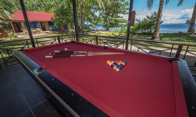  Sulawesi: Sea Souls Resort - pool table