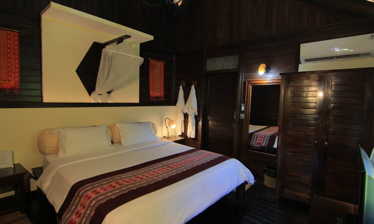Sumbawa Island, Samawa Seaside Cottages: Two Bedroom Cottage Interior View Douplebed Room