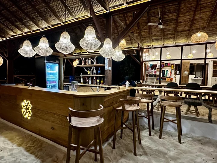 Indonesia, Morotai: Metita Resort Bar