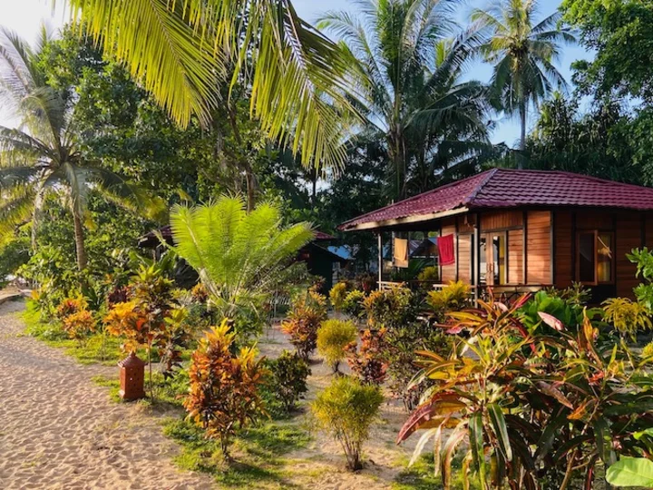 Sulawesi: Sea Souls Resort - bungalow exterior view