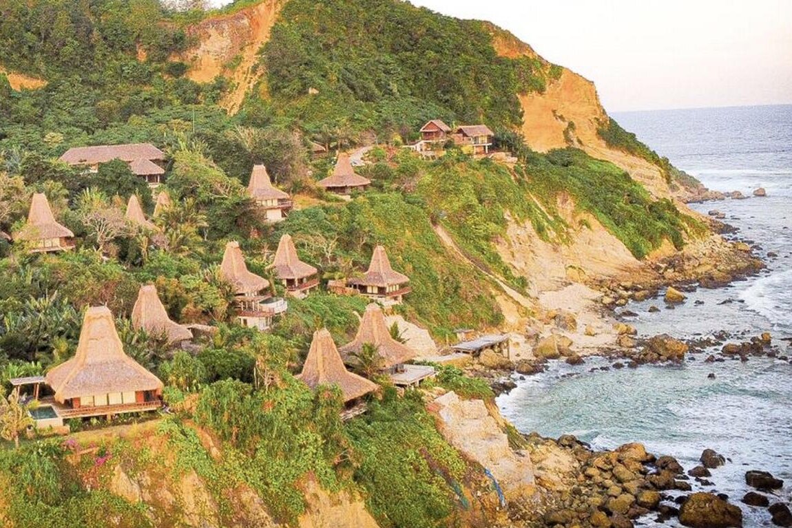Indonesien, Insel Sumba: Lelewatu Resort mit Meerblick