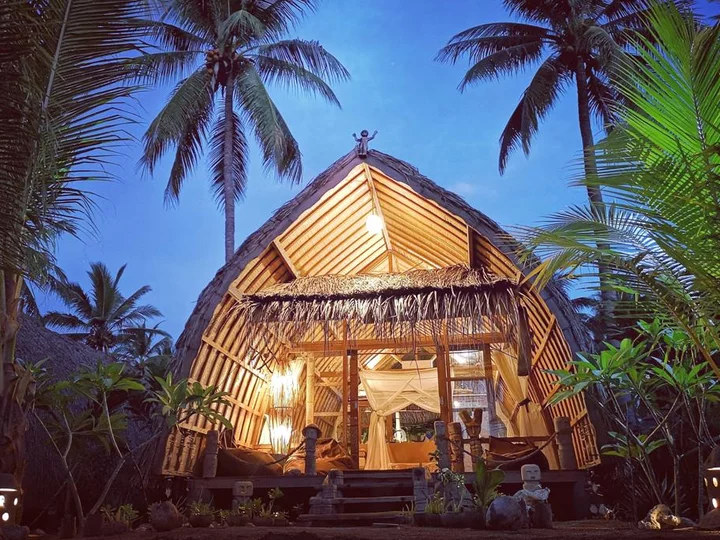 Beach Cottage Außenansicht: Coconut Garden Beach Resort, Insel Flores