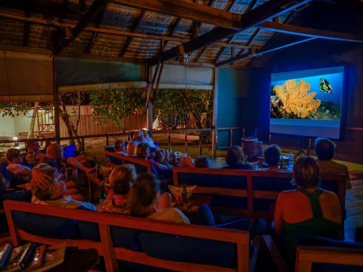 Insel Sulawesi: Filmnacht im Siladen Resort & Spa