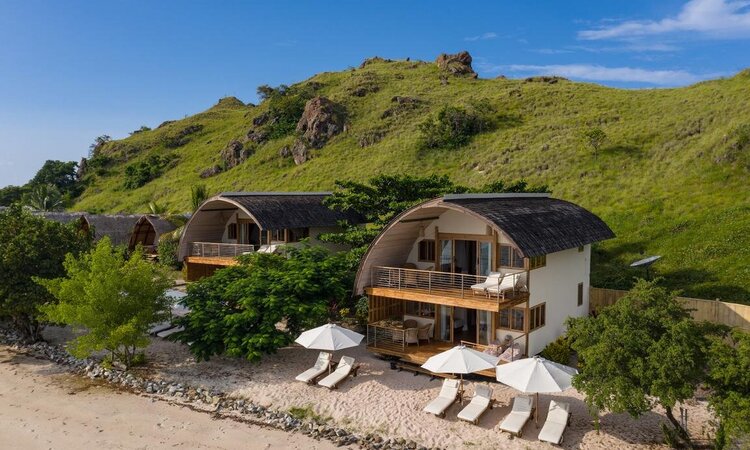 Grand View Beach Room Bungalow, Exterior: Komodo Resort, Komodo National Park