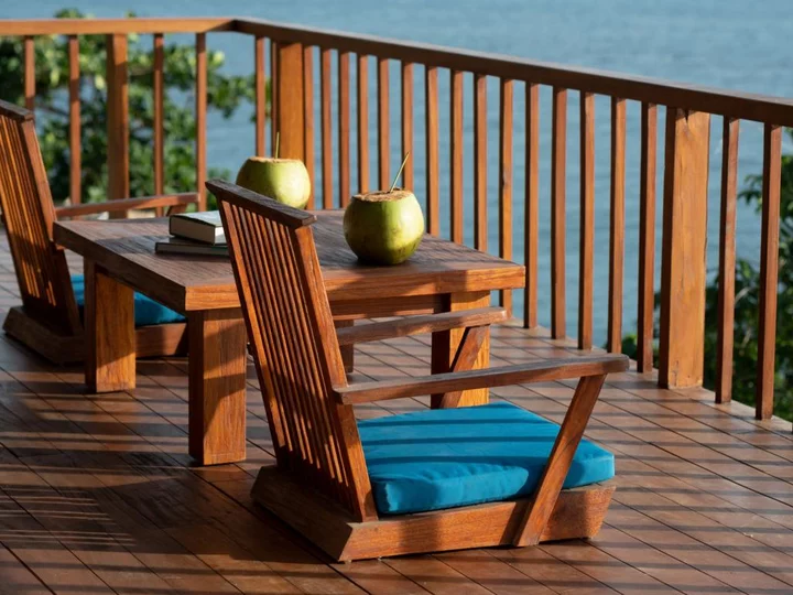 Sumba, Indonesien - Lelewatu Resort: Ocean View Villa Terrasse
