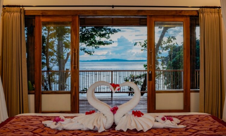 Sulawesi, Murex Resort Bangka: Premium Oceanview Cottage - Room with Seaview