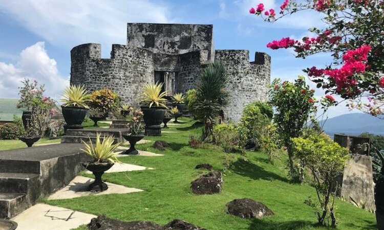 Moluccas: Fortification on the island of Ternate