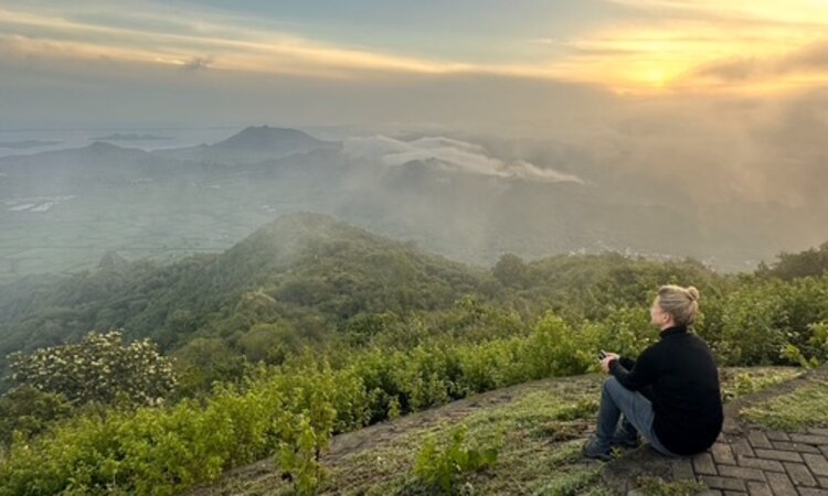 Lesser Sunda Islands, Sumbawa: Sunrise with View over Sumbawa Island World