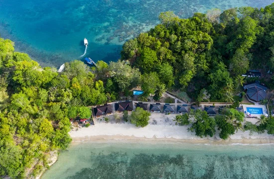  Sulawesi: White Sands Beach Resort Lembeh - Resort from bird's perspective