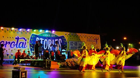 Molukken I Moluccas - Morotai Festival Opening Dance Performance