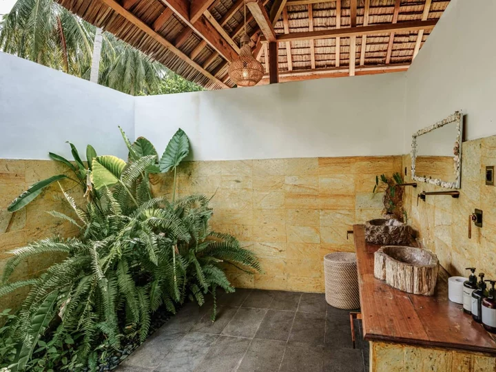 Bathroom in Maison Coco: Reconnect Resort, Buka-Buka Island, Sulawesi