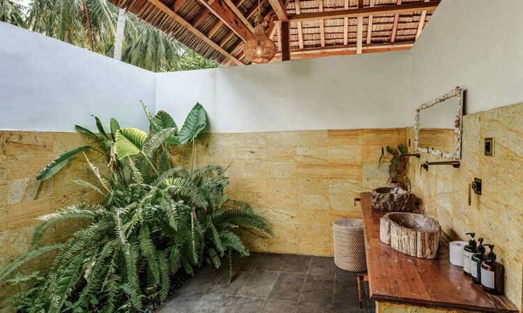 Bathroom in Maison Coco: Reconnect Resort, Buka-Buka Island, Sulawesi