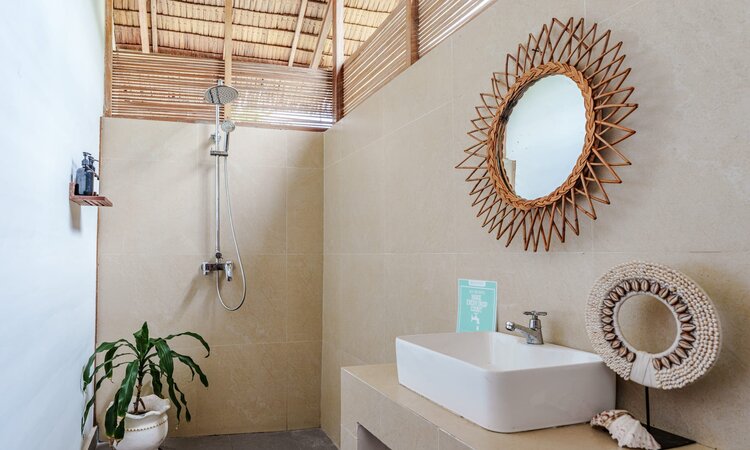 Reconnect Resort, Togean Islands: Sunset Villa Bathroom