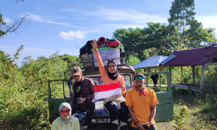 Sumbawa, Indonesien: Per 4x4 Jeep geht's hinauf zum Tambora Vulkan